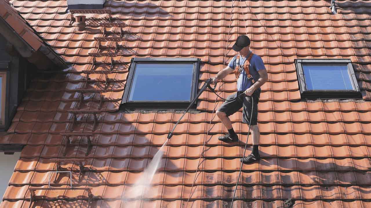 Gutter Cleaning and Repair
